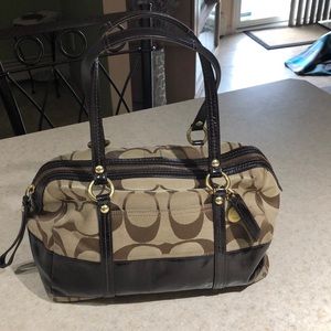 Authentic Coach Signature Medium Size Shoulder Bag